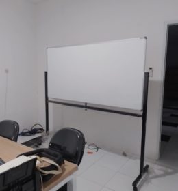 Papan Tualis Whiteboard Standing 90x180 double Face